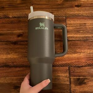40 oz Stanley